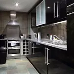 2 Bedroom Flat Near Edinburgh Playhouse